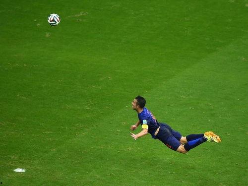 荷兰足球爆料视频最新消息